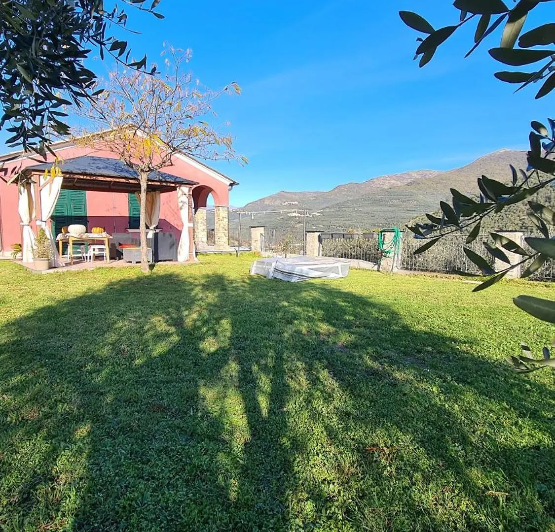 B&B Al N.9 Pontedassio Bed & Breakfast